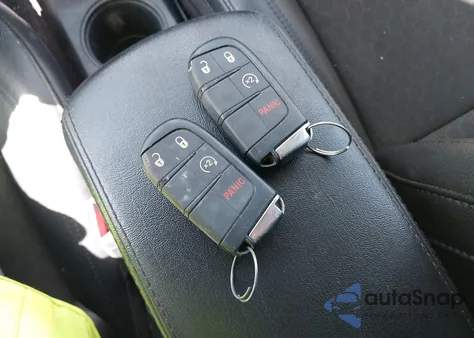 2021 Jeep Compass Altitude 4X4 from USA, damaged, VIN 3C4NJDBB5MT586759